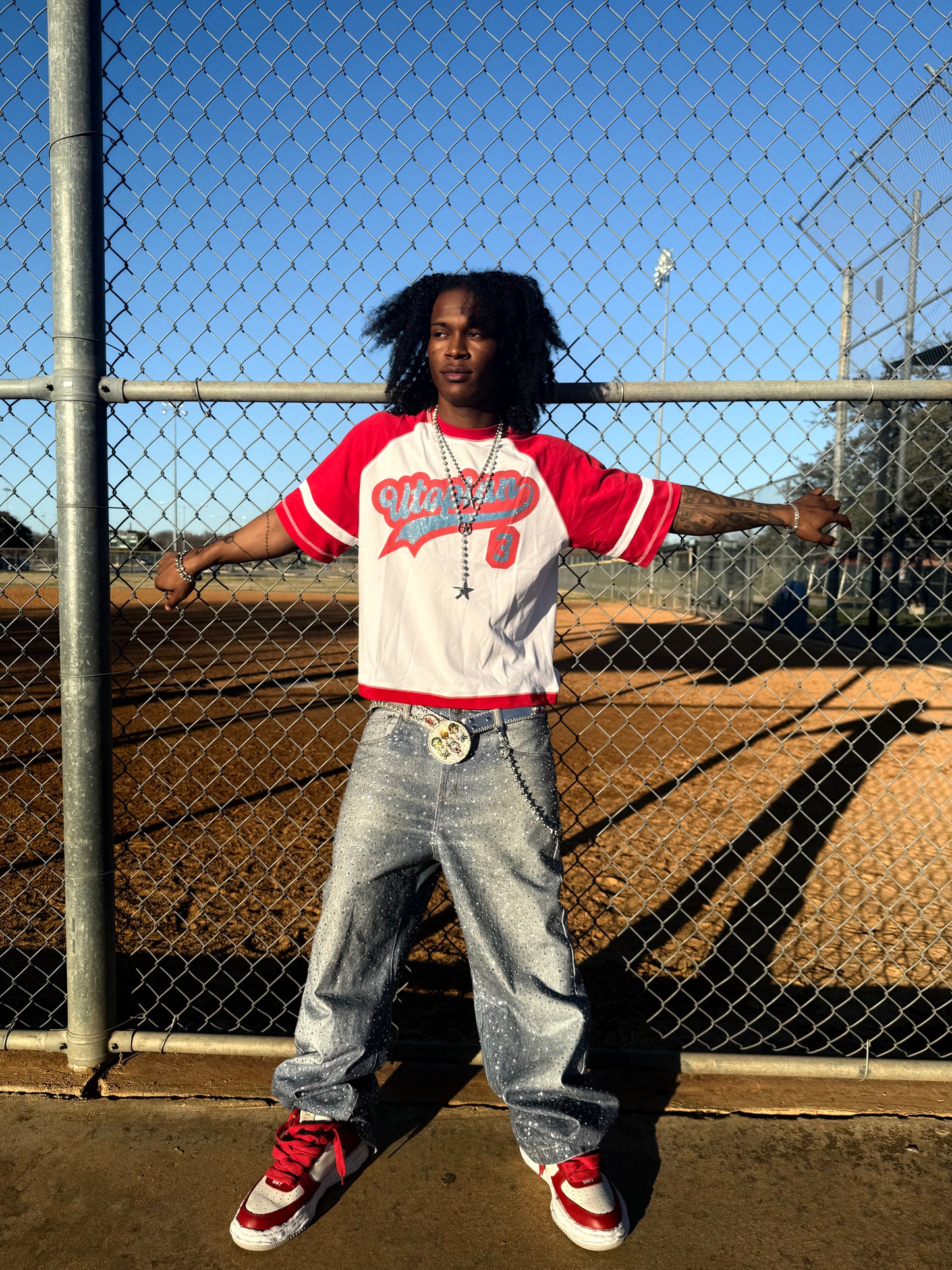 “CHERRY” UTOPIAN RHINESTONE BASEBALL TEE
