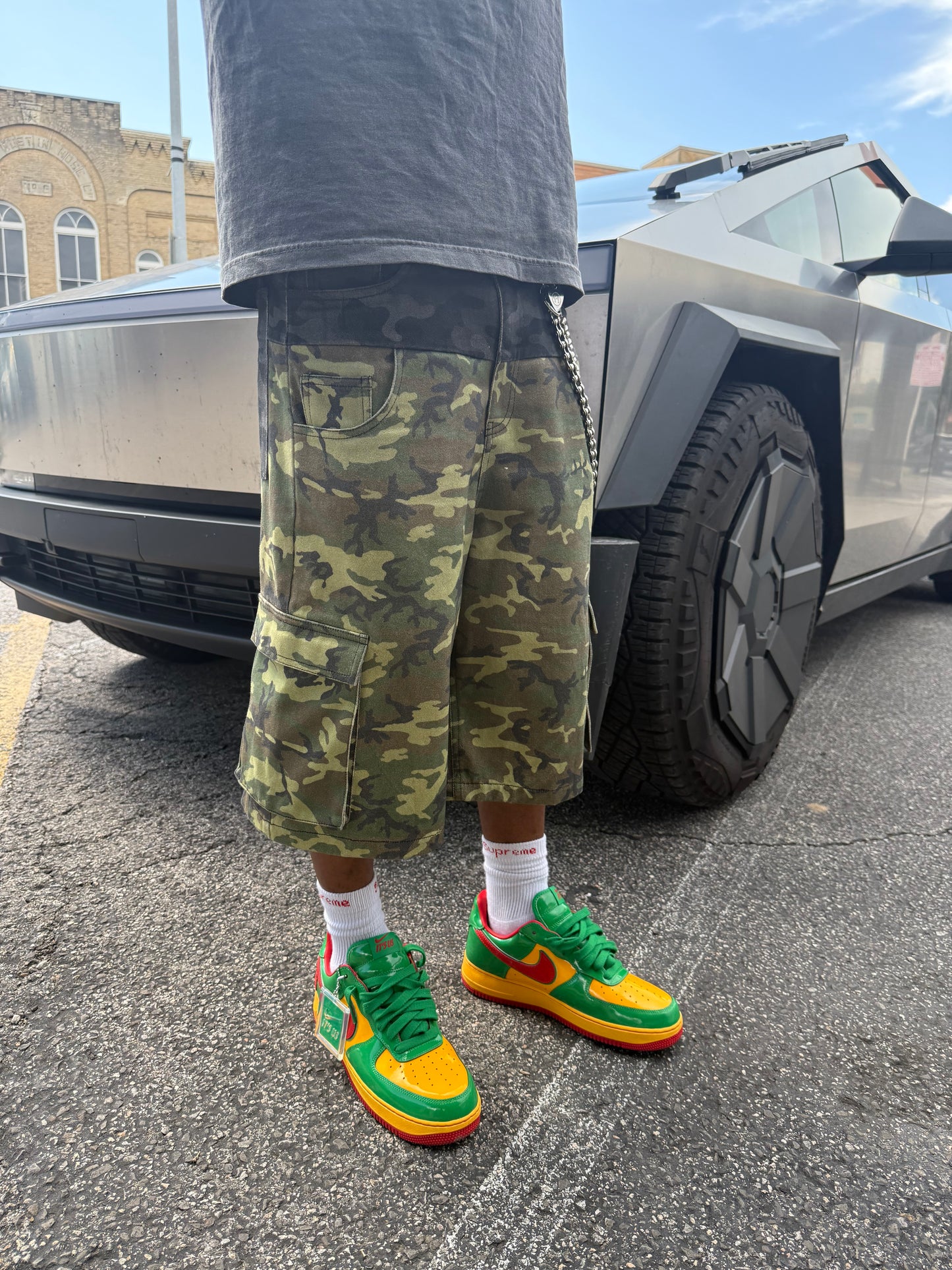 “DAWN” MULTI-CAMO DOUBLE-POCKET CARGO SHORTS