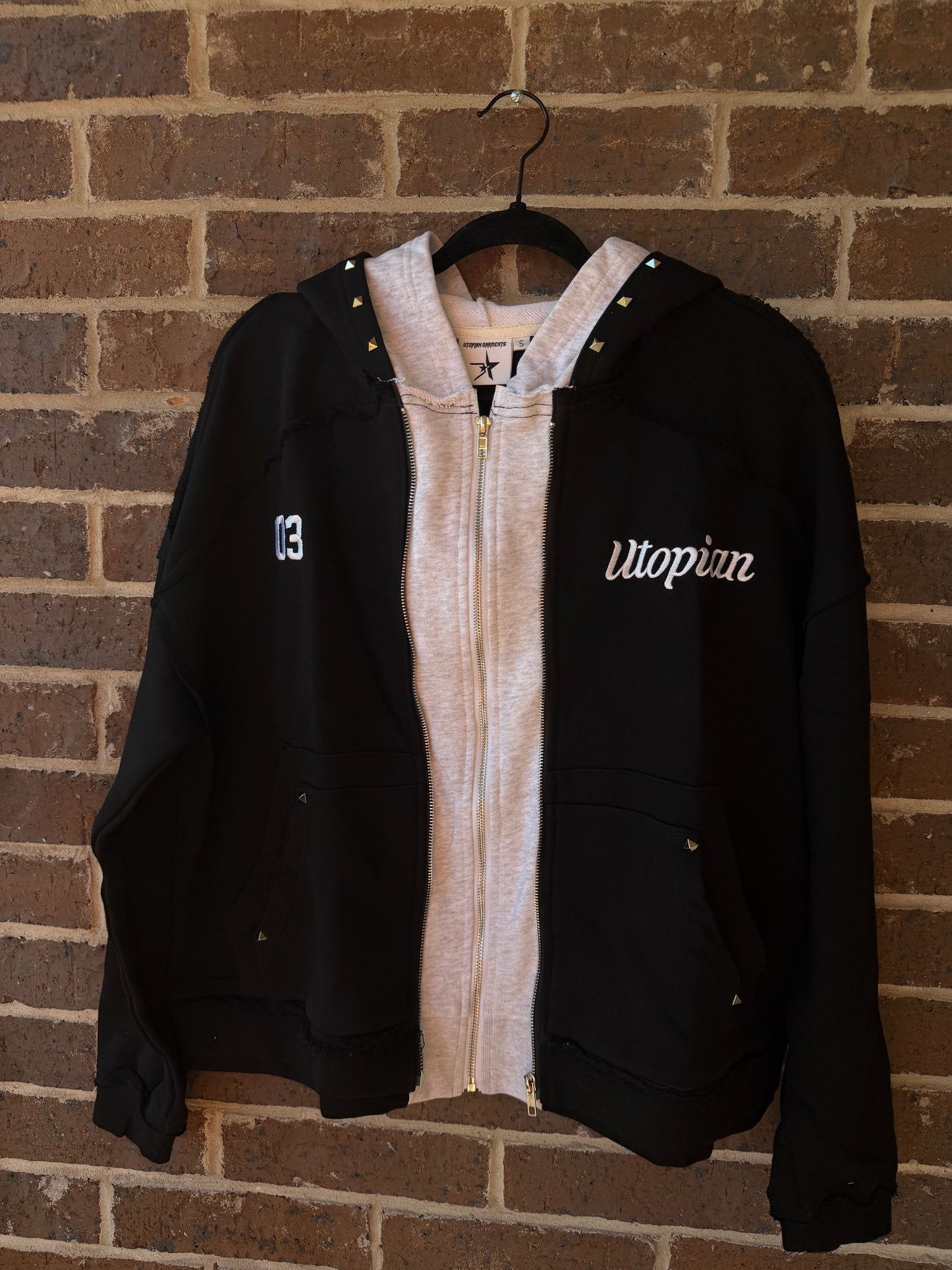 "YANG" DOUBLE-LAYERED MULTI-POCKET JACKET