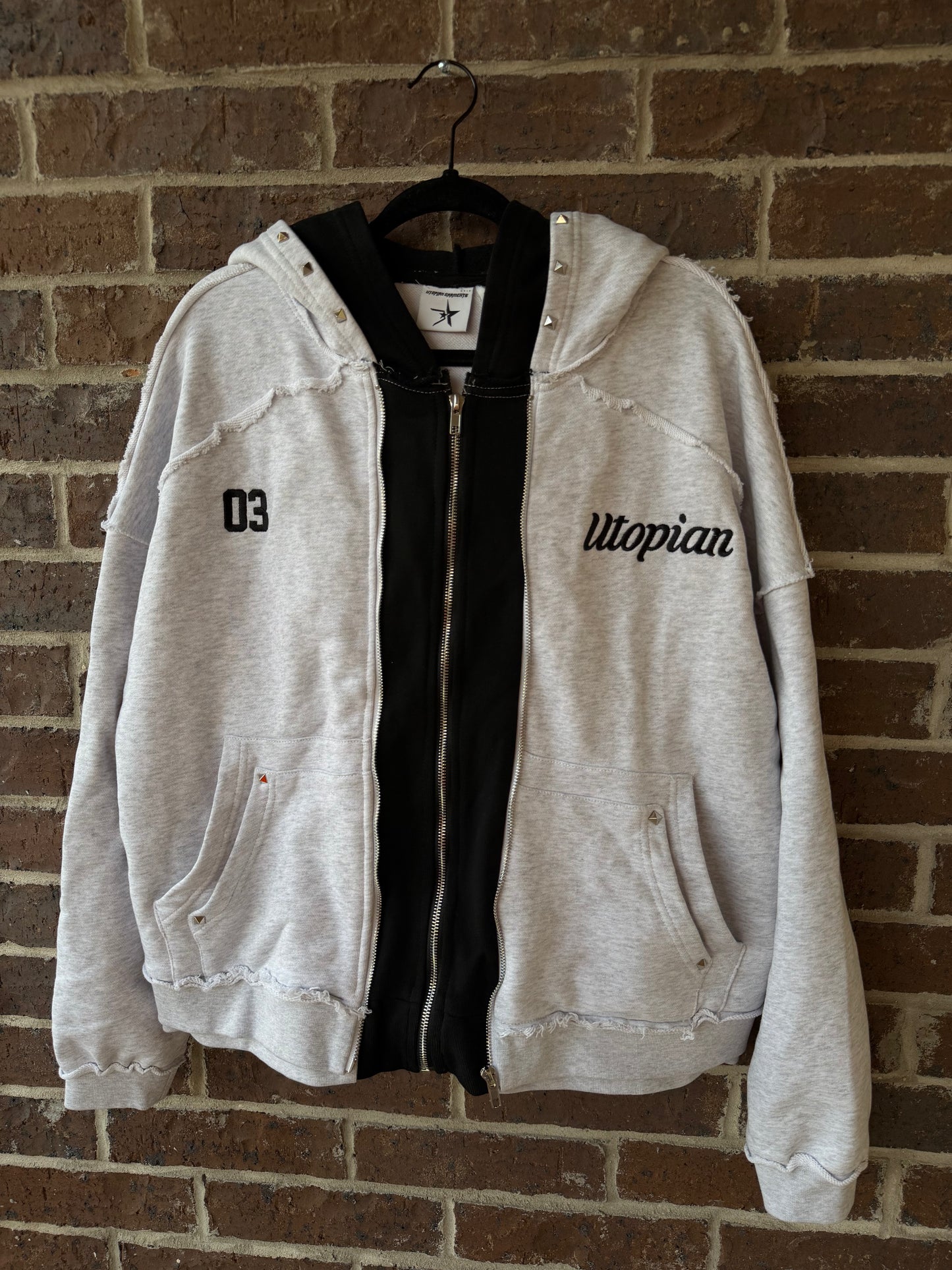 “YIN” DOUBLE-LAYERED MULTI-POCKET JACKET